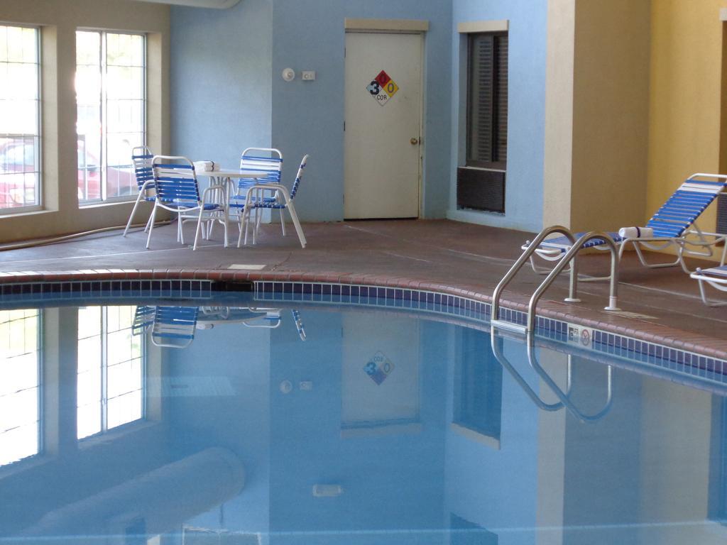 Americinn By Wyndham Johnston Des Moines Urbandale Экстерьер фото