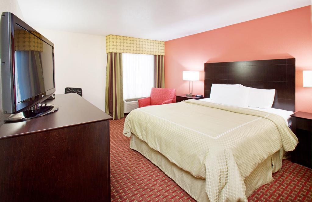 Americinn By Wyndham Johnston Des Moines Urbandale Номер фото