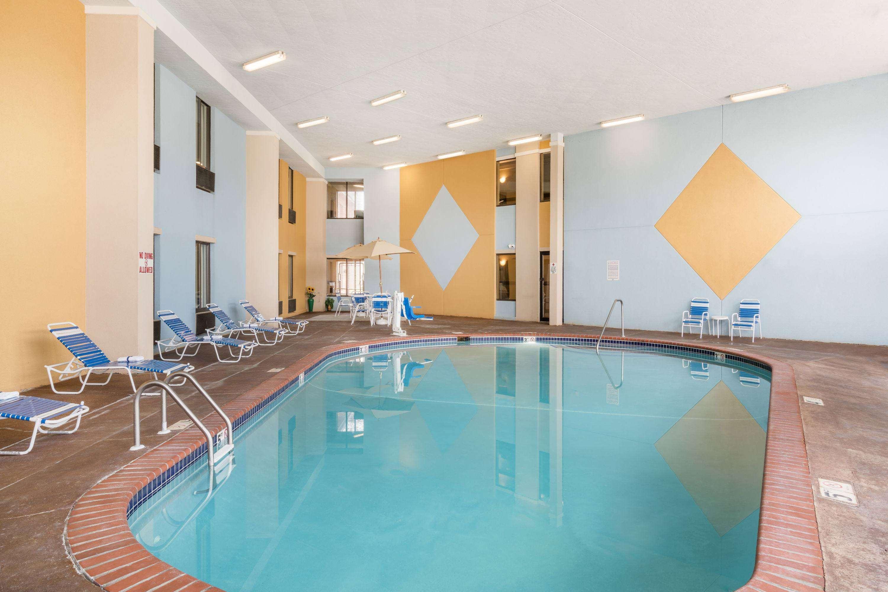 Americinn By Wyndham Johnston Des Moines Urbandale Экстерьер фото