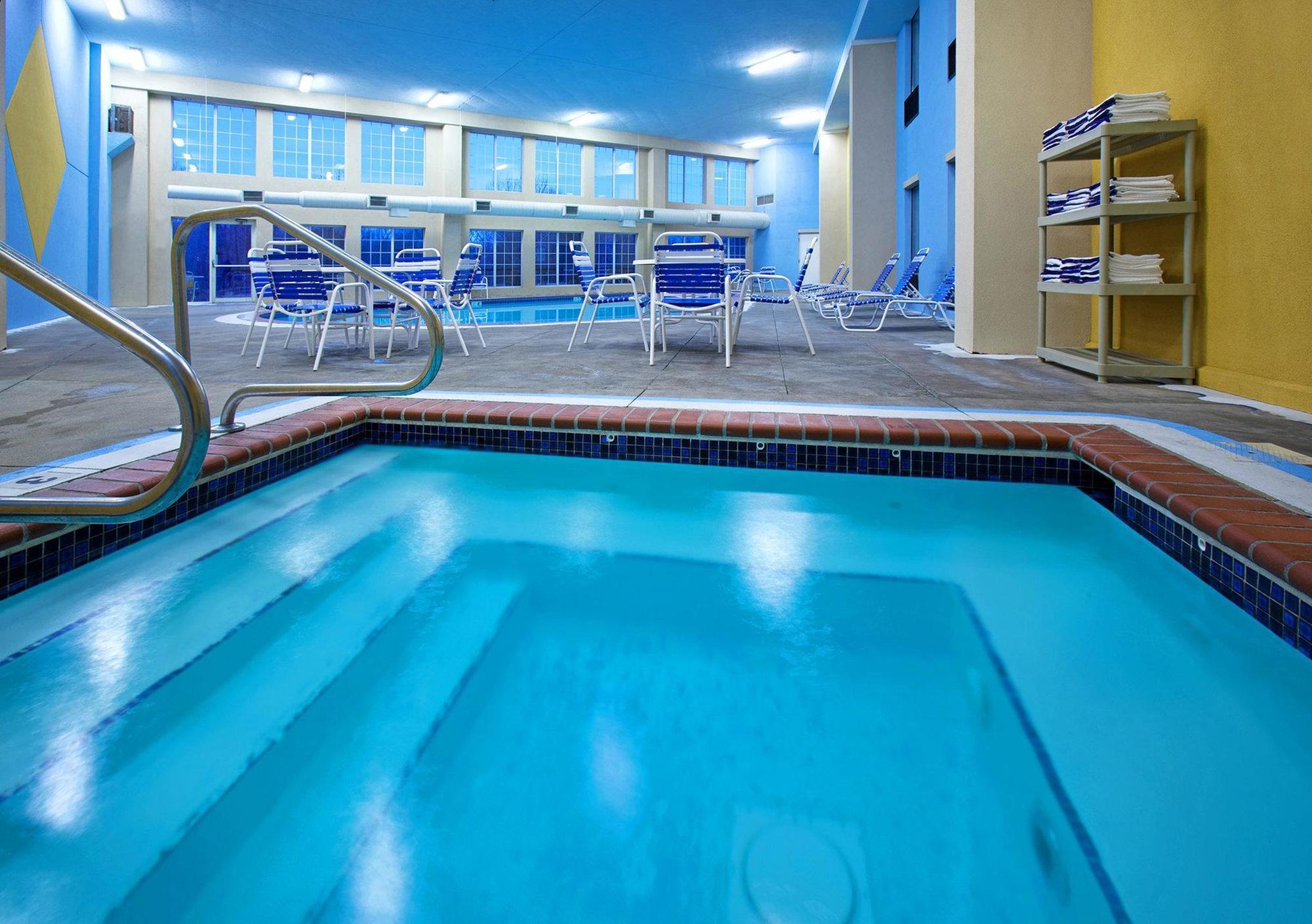 Americinn By Wyndham Johnston Des Moines Urbandale Экстерьер фото