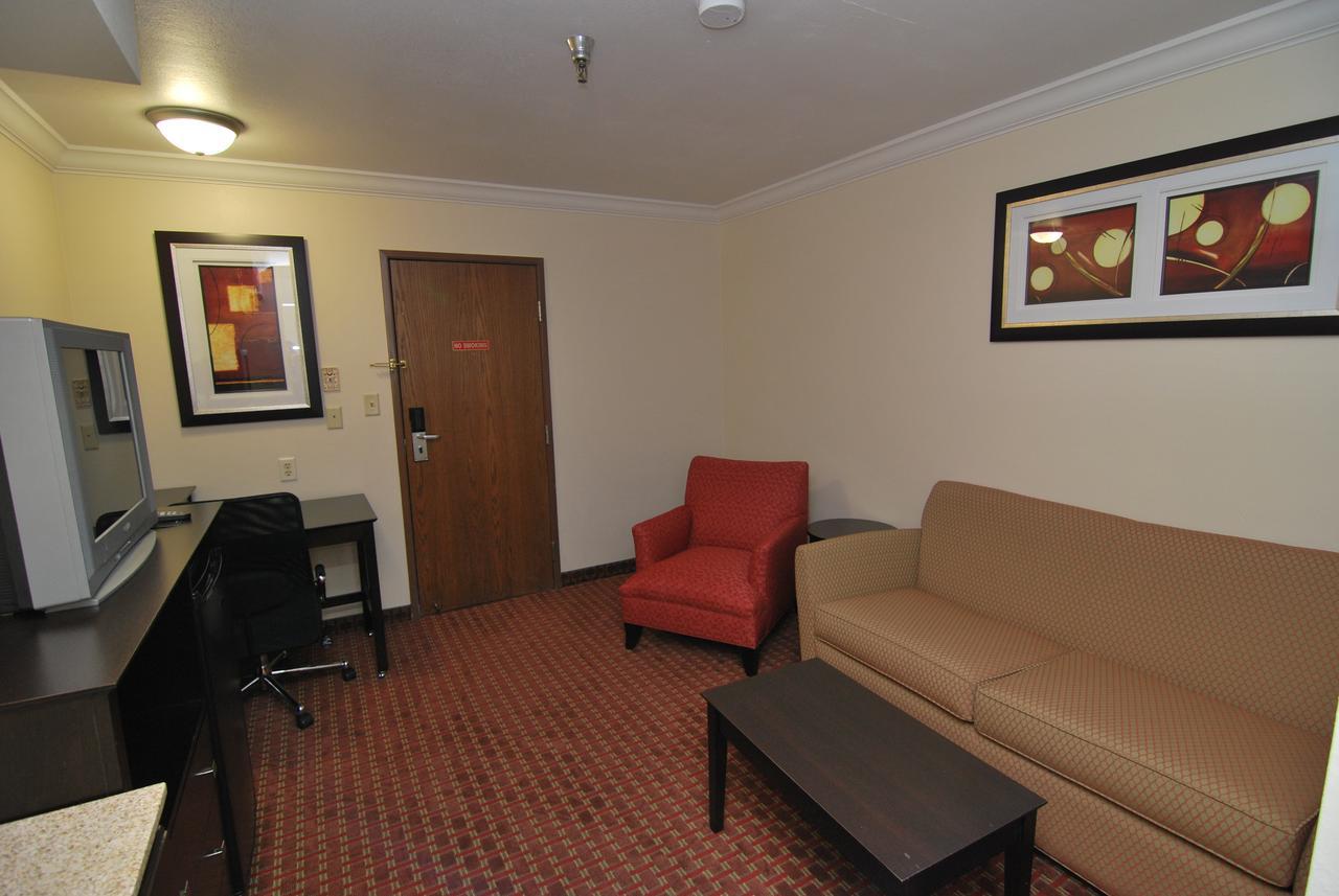 Americinn By Wyndham Johnston Des Moines Urbandale Экстерьер фото